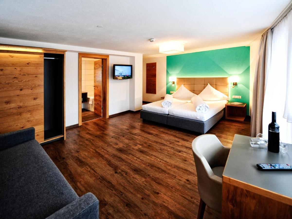 Hotel Garni Alpenland Ischgl Zewnętrze zdjęcie