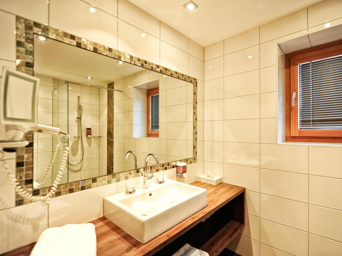Hotel Garni Alpenland Ischgl Zewnętrze zdjęcie