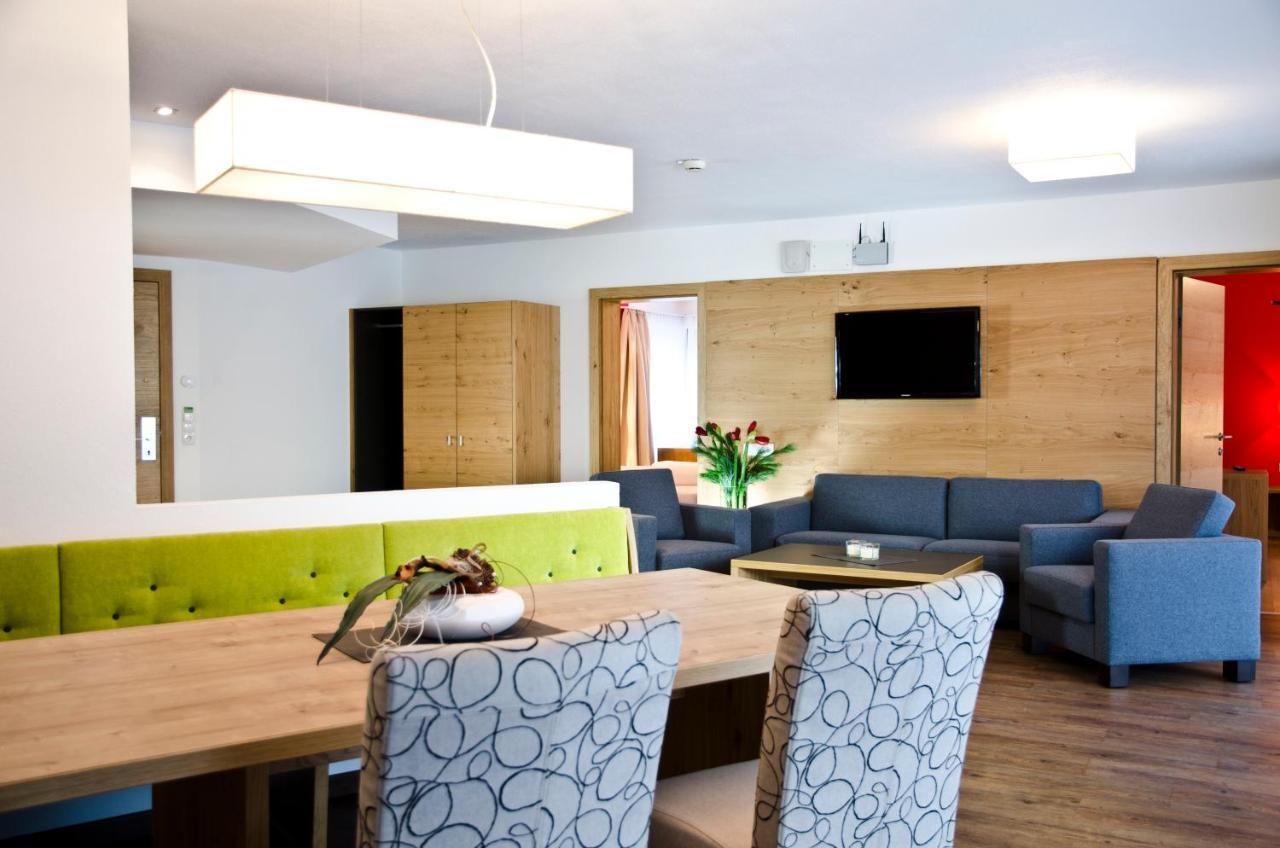 Hotel Garni Alpenland Ischgl Zewnętrze zdjęcie
